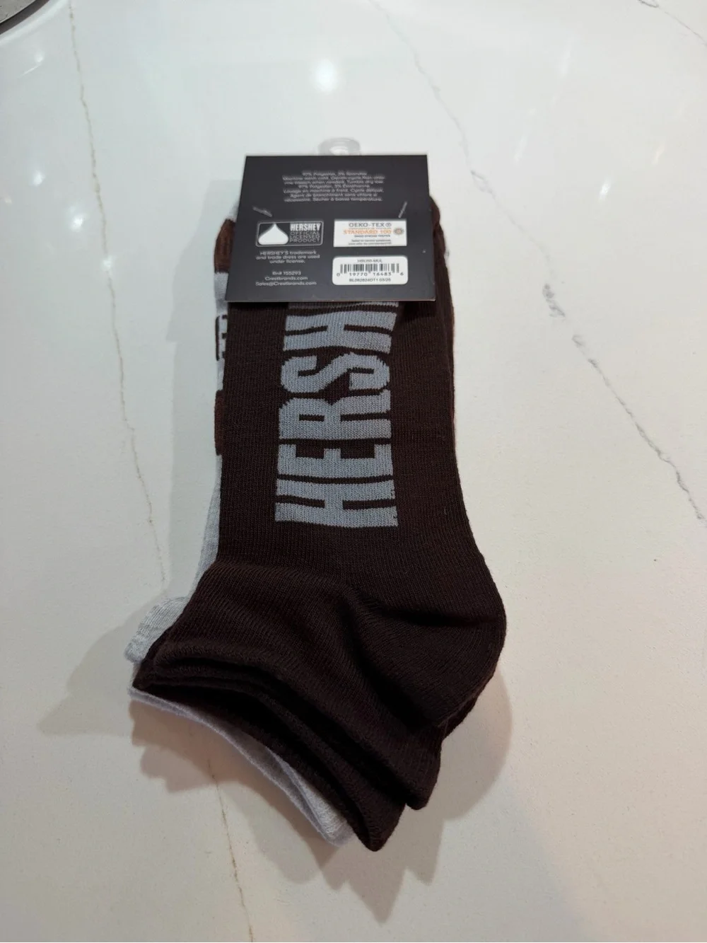 Hershey's Men's 2-Pair Ankle Socks Size 6-12 NWT